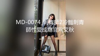 吊鐘乳熟女大姐也風情,白花花大奶子很誘人,被情人多方位爆艹