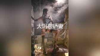 8月新流出师范学院附近女厕偷拍学妹尿尿反差婊样子斯文的眼镜学妹黑丝配长靴