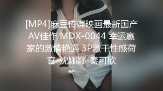 大型戏水游泳馆女顾客换衣间和淋浴间真实内部偸拍独特的角度欣赏各种美丽胴体年轻漂亮姑娘居多