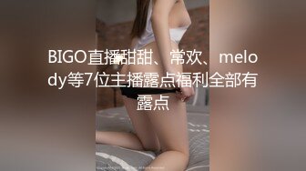 [MP4]STP30596 姐弟乱伦禁忌之爱爆乳姐姐亲自言传身教教导弟弟如何留住女孩子的芳心 VIP0600