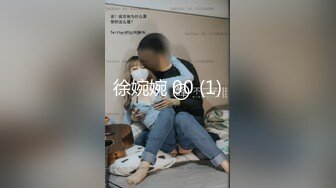 草莓 美女销售被客户骗上床操逼