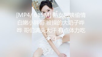 大专女厕全景偷拍众多的学妹前来嘘嘘各种美鲍轮番呈现3