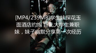 【AI换脸视频】李沁 美人红肚兜戏水